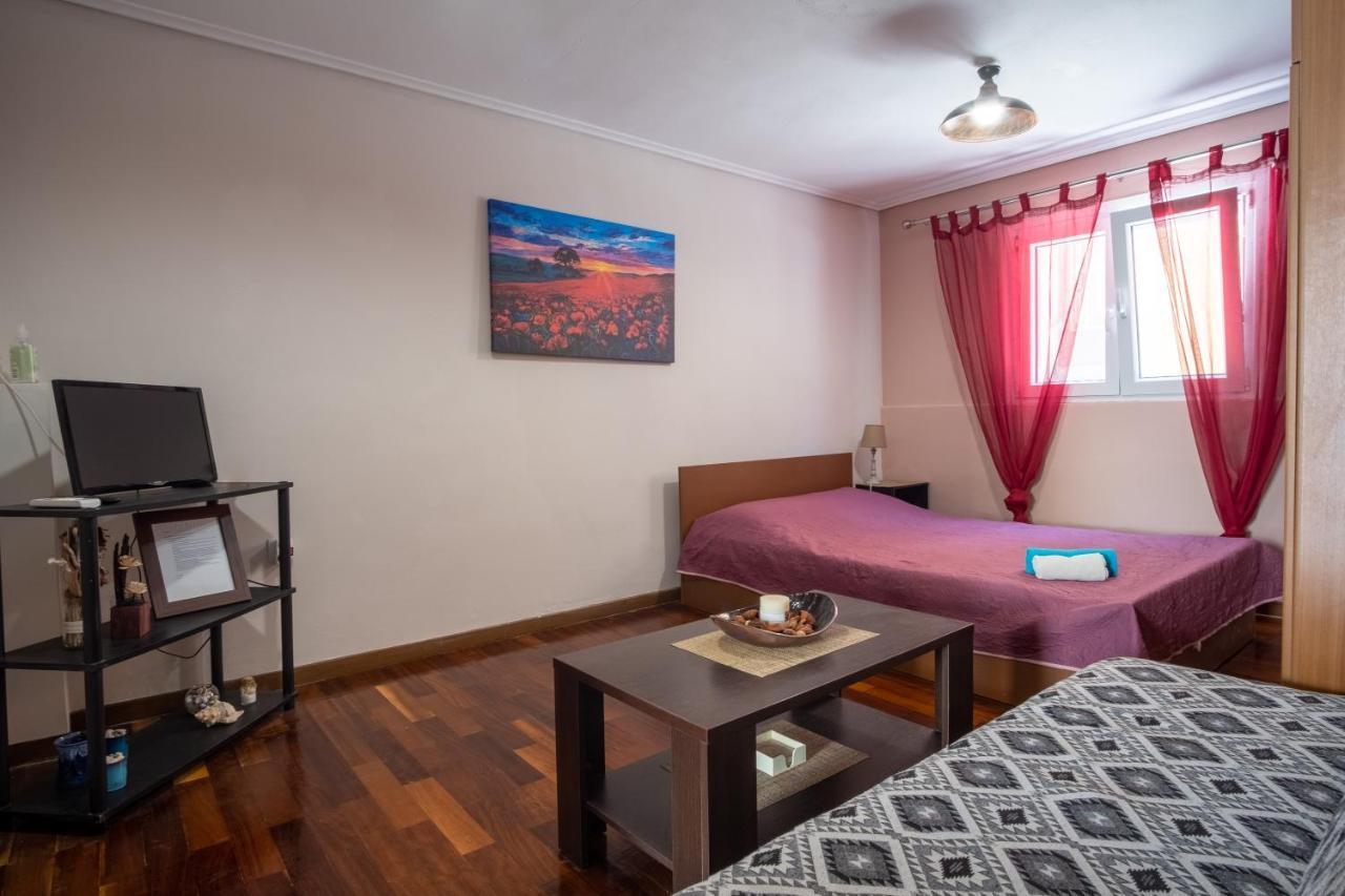 James Room Samos Town Bagian luar foto